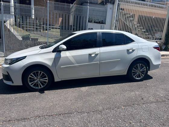 TOYOTA COROLLA 1.8 GLI 16V FLEX 4P AUTOMÁTICO TOYOTA COROLLA 1.8 GLI 16V FLEX 4P AUTOMÁTICO
